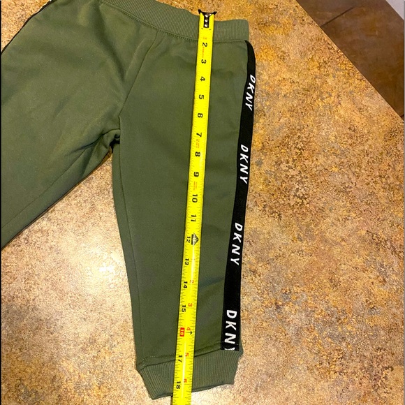 DKNY Unisex Sweatsuit | 2T - Picture 7 of 8